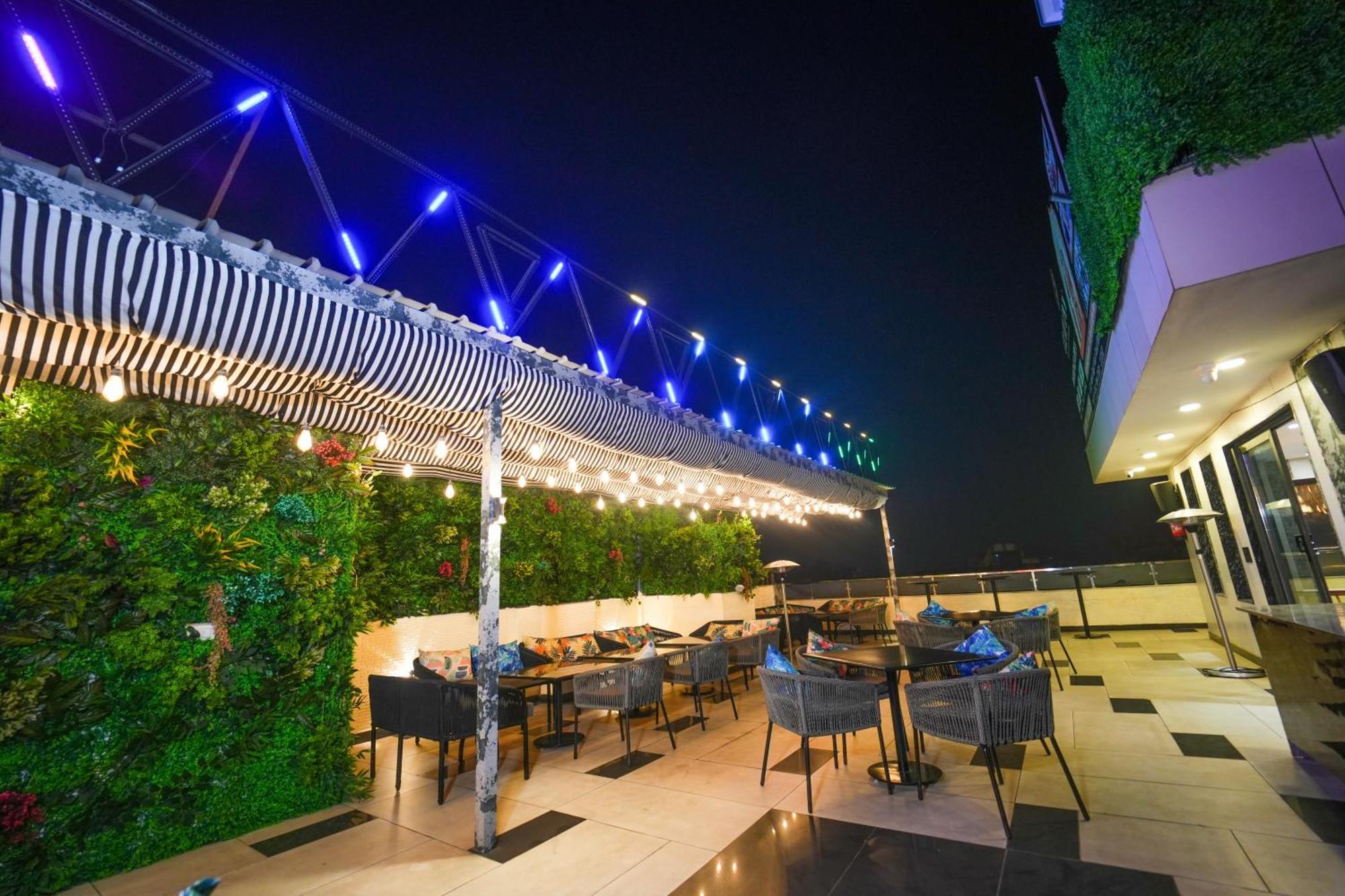 Clay Inn Hotels, Paschim Vihar Delhi  Extérieur photo